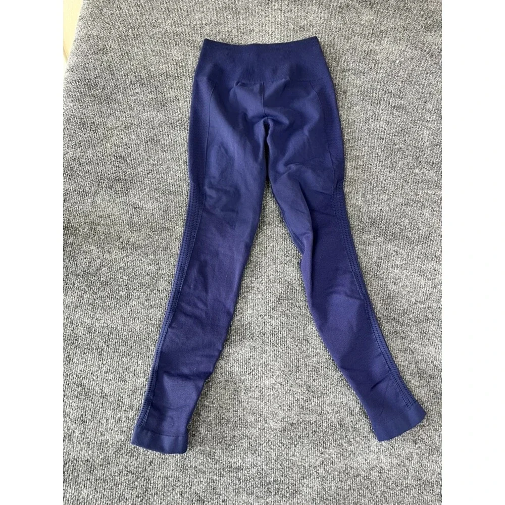 Lullulemon Womens Purple Leggings Yoga‎ Activewear Gym No size tag 2?